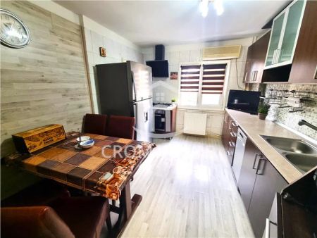 Apartament 4 camere de inchiriat Ploiesti, zona Republicii, Piata Mihai Viteazul - Photo 2