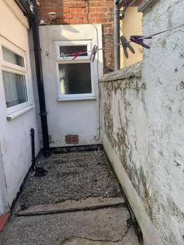 Danesbury Place, Blackpool, FY1 - Photo 4