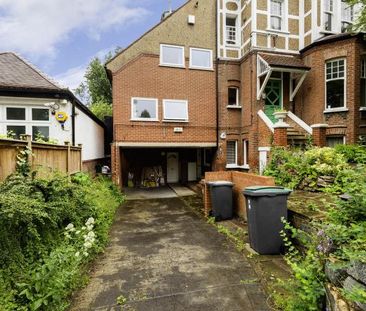 2 bedroom 2 bathroom maisonette with garden located close to Highga... - Photo 6