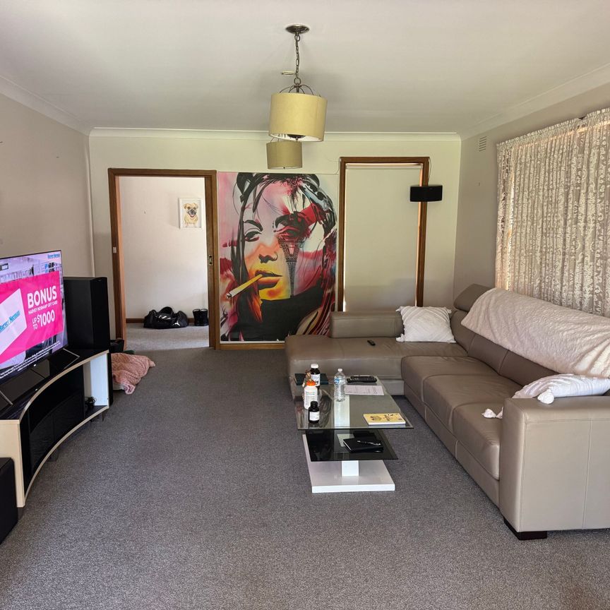 Maribyrnong - Photo 1