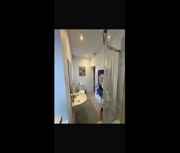 Room in a Shared House, Nicolas Road, M21 - Photo 6