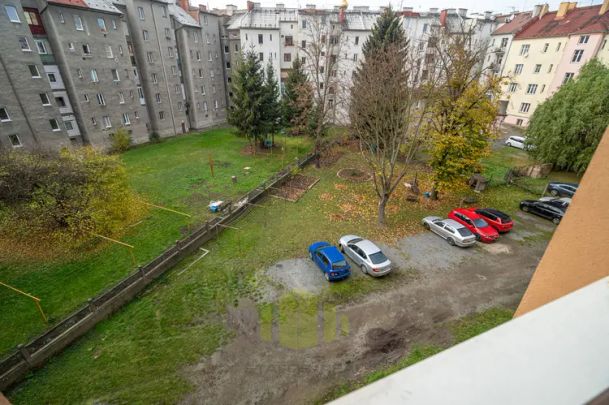 Pronájem cihlového bytu 2+kk 48 m - Photo 1