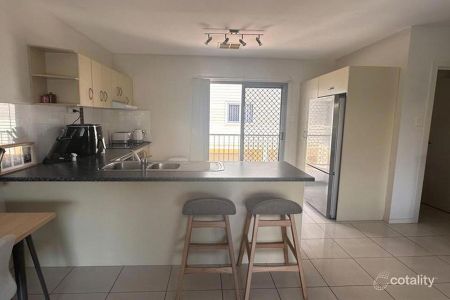 Quality Finishes, Generous Spaces, Prime Carina Position - Photo 4