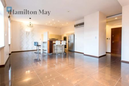 Elegancki Apartament na Ostatnim Piętrze | Centrum Miasta | 103,50 m2 | Luksus i Komfort - Photo 3