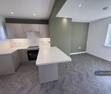 3 bedroom terraced house to rent - Photo 5