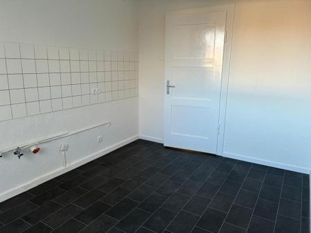 **Helle Wohnung FRISCH aus der RENOVIERUNG** - Foto 5