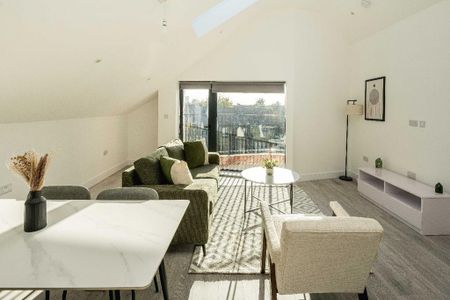 2 bedroom flat to rent - Photo 2