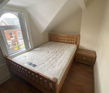 20 St Ives Gardens, Belfast, BT9 5DN - Photo 5