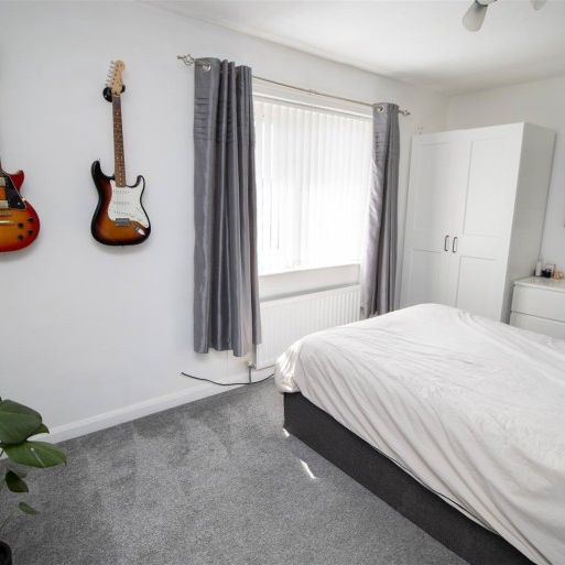 2 Bedroom House - Semi-Detached - Photo 1