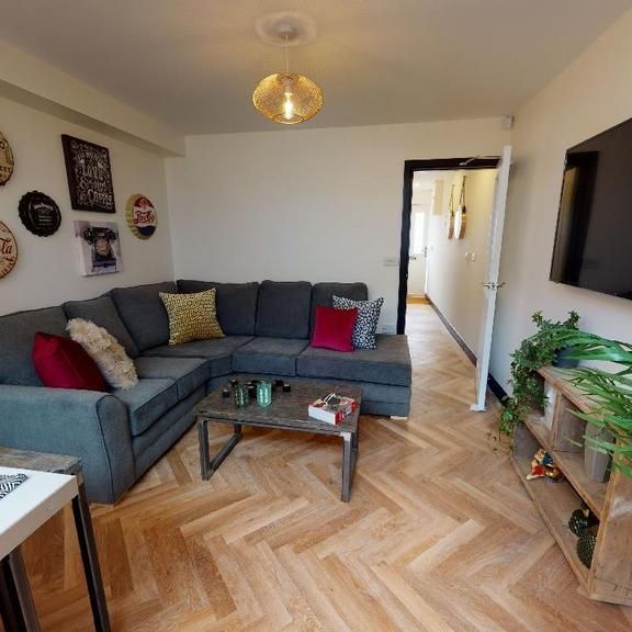 5 bedroom house to rent - Photo 1