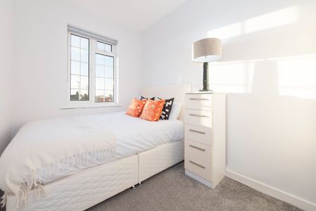 3 Bed Flat, Frognal Court, NW3 - Photo 4