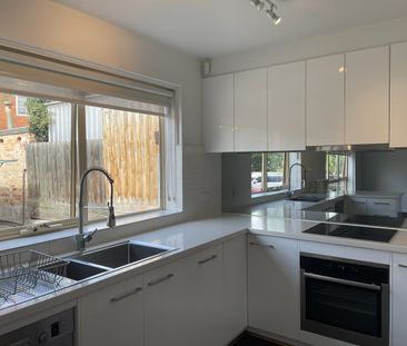 Exceptional Living in Hawthorn! - Photo 4