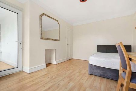 Highbury New Park, London, N5 - Photo 3