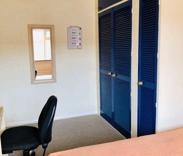 3 bedroom house share to rent - Photo 3