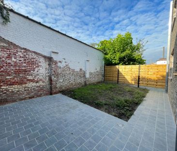 Gerenoveerde halfopen bebouwing met 3 slaapkamers en garage in cent... - Photo 3
