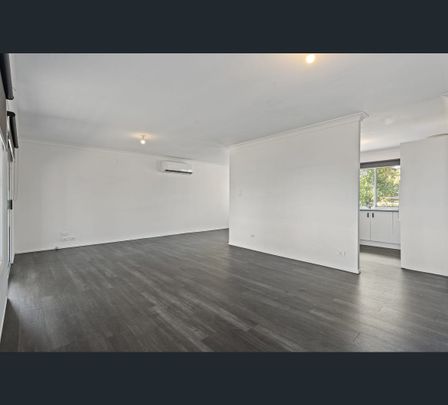 1A Primrose Place, Regency Downs, Qld 4341 - Photo 1