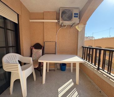 Piso de alquiler en Guardamar Playa - Photo 2