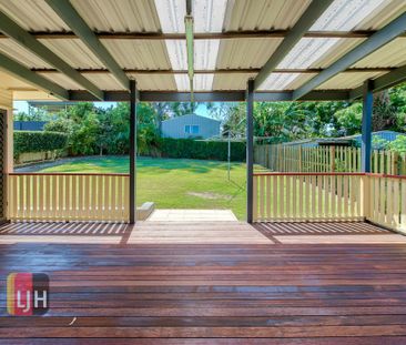 IMMACULATE FAMILY FRIENDLY HOME, IDEAL FOR ENTERTAINING ! - Photo 6