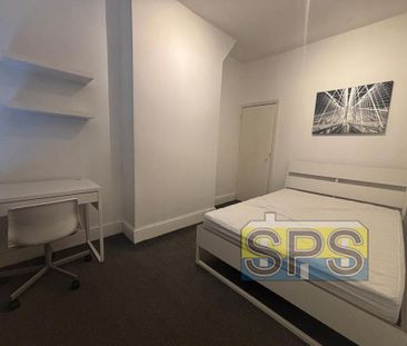 4 bedroom terraced house to rent - Photo 2