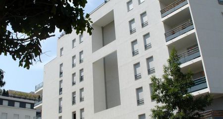 location Appartement T2 DE 43.93m² À LYON - Photo 3