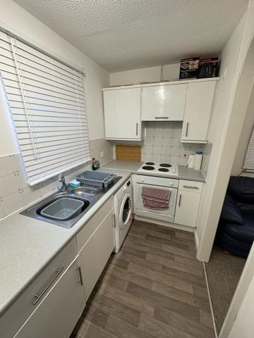 1 bedroom flat to rent - Photo 5