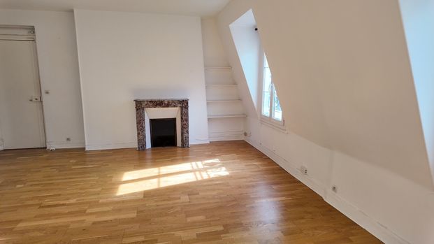 Location appartement 3 pièces, 52.00m², Paris 07 - Photo 1
