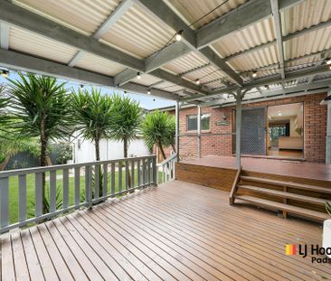 Spacious & Family-Ready 3 Bedroom Home - Photo 2