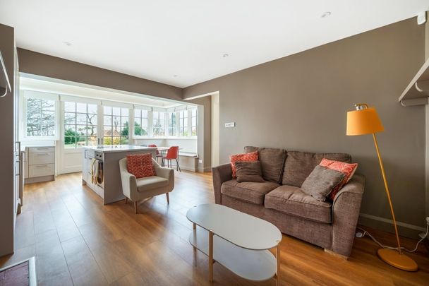 2 bedroom cottage to rent - Photo 1