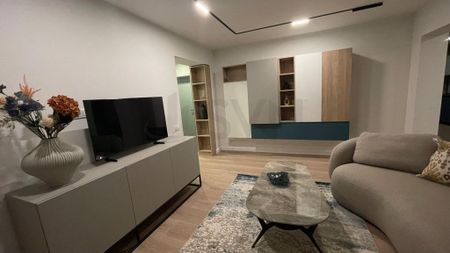 2 cam spatios renovat modern dotat si cu boiler - Photo 4