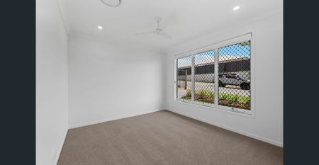 MODERN FAMILY LIVING - RENT INCREASE TO $760 PER WEEK FROM 19/12/25 - Photo 4