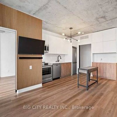 QUEEN WEST 2 BEDS 1 BATH HARD LOFT PARKING INCLD - Photo 3