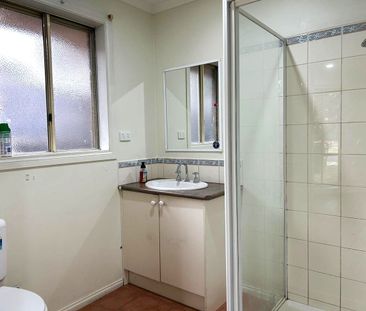 Effortless Family Living in the Heart of Cranbourne!! - Photo 6