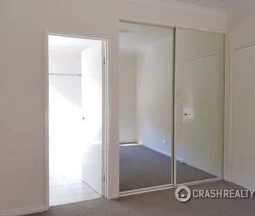 2 bedroom, 2 bathroom Apartment with Courtyard in Beckenham - Photo 1