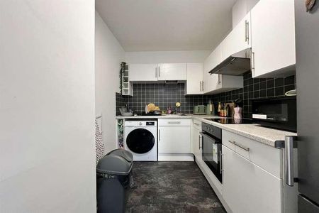 Bournemouth Centre, BH8 - Photo 5