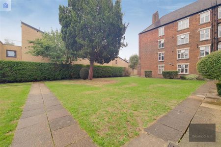 3 bedroom apartment to rent - Photo 2