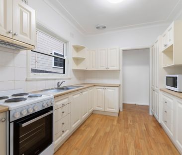 61 Old Berowra Road, Hornsby NSW 2077 - House For Rent | Domain - Photo 4