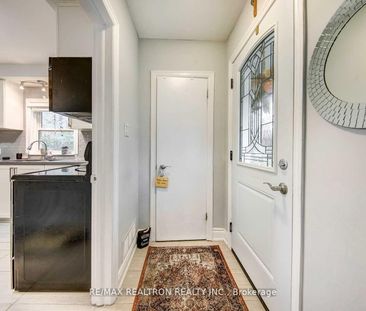 For Lease - 28 Irvington Crescent Unit# Main, Toronto, Ontario - Photo 6