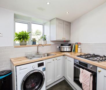 2 bedroom end of terrace house to rent - Photo 6