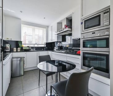 3 bedroom flat to rent - Photo 6