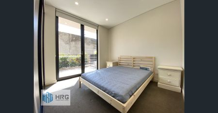 Gorgeous Ground Floor 2-Bedroom Apartment with Expansive Terrace in the Heart of Zetland! - Photo 5