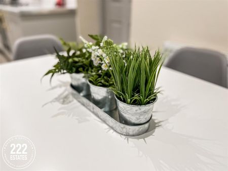 Plumtre Avenue Room 3 - Warrington - WA5 - Photo 2