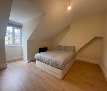 Bedsit, Romford Road, E15 - Photo 1