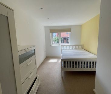 2 Bed Flat, East Street, LS9 - Photo 3