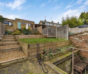 2 bedroom semi-detached house to rent - Photo 2