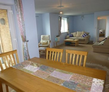 2 bedroom apartment to rent - Photo 5