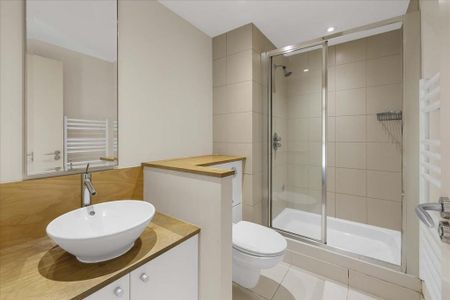 3 bedroom apartment to rent - Photo 5