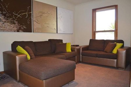 FULLY FURNISHED - UNAVAILABLE UNTIL JANUARY 2019 - Photo 2