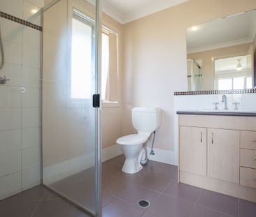 37 Tone Drive, Collingwood Park QLD 4301 - House For Rent | Domain - Photo 3