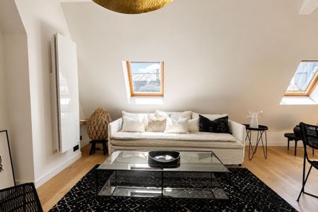 Appartement à louer rue Marbeuf, Paris 8ème - Photo 3