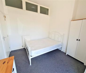 1 bedroom ground floor flat to rent - Photo 3